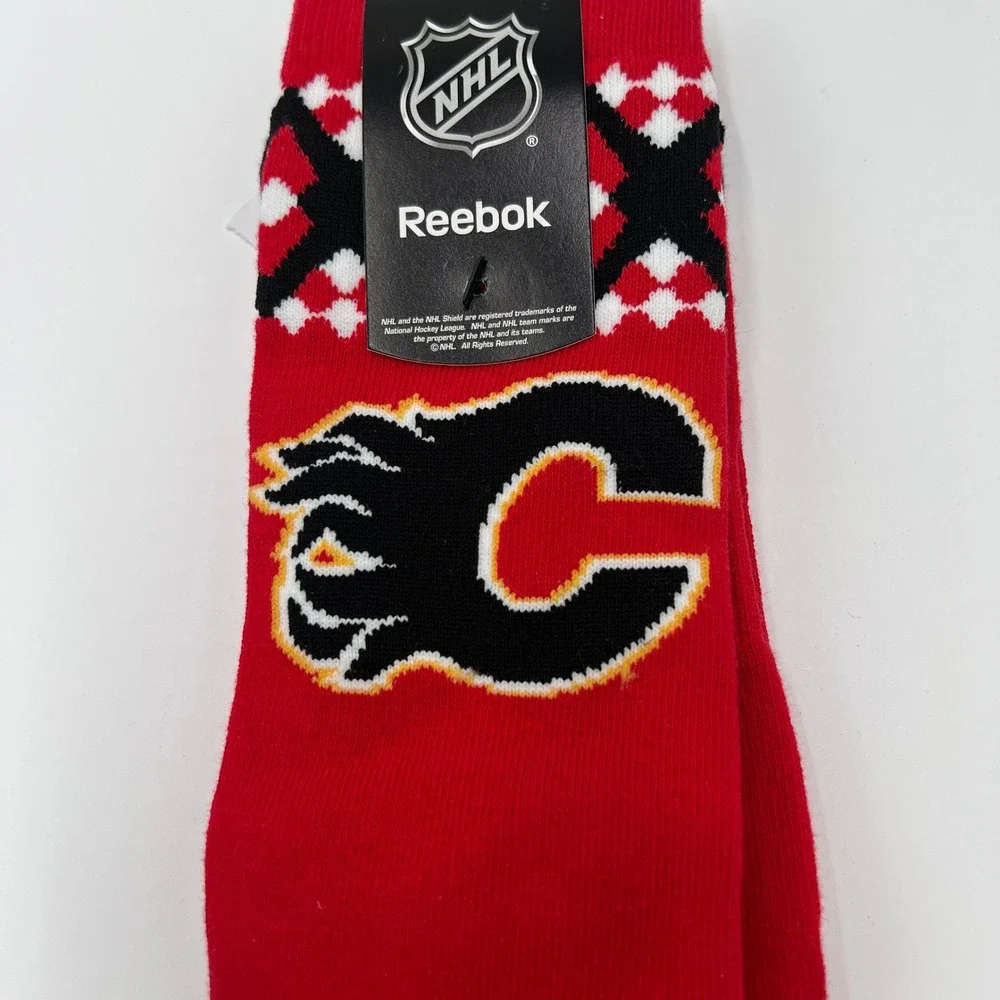 Reebok NHL‎ Calgary Flames Womens Knee High Socks 2 Pack Red Black OSFA